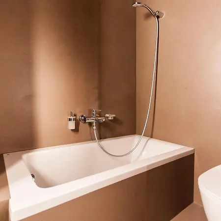 Apartment Luxury Designer Space In Shopping District Milan