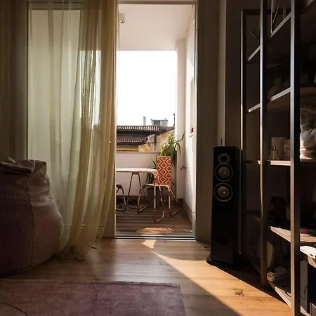 Apartment Luxury Designer Space In Shopping District *