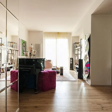 Appartement Luxury Designer Space In Shopping District